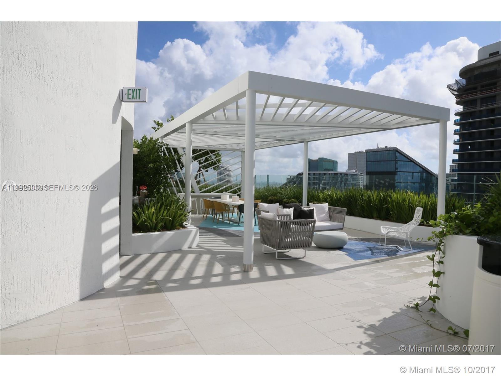 55 SW 9th St # 3709