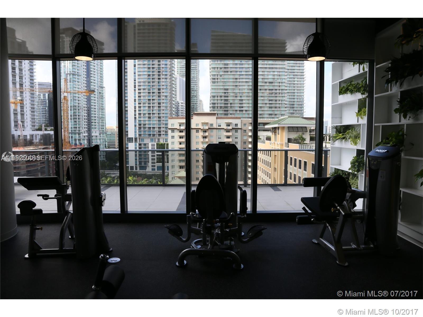 55 SW 9th St # 3709