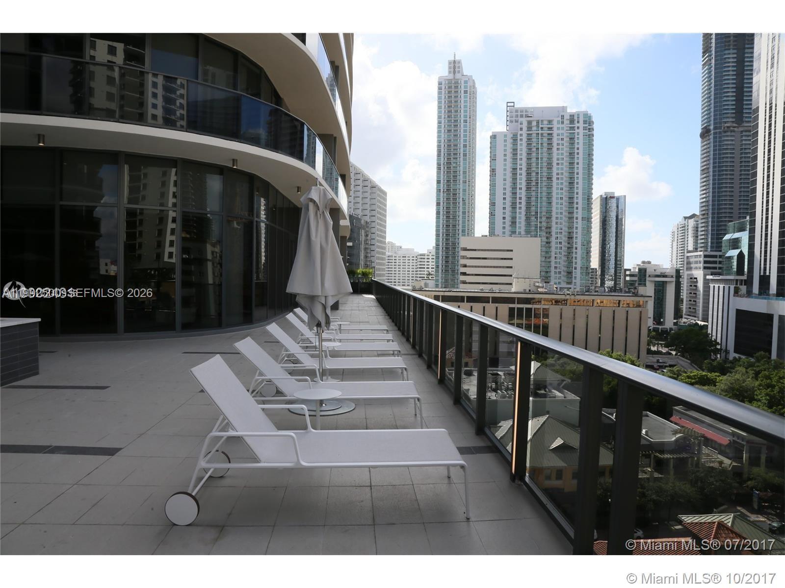55 SW 9th St # 3709