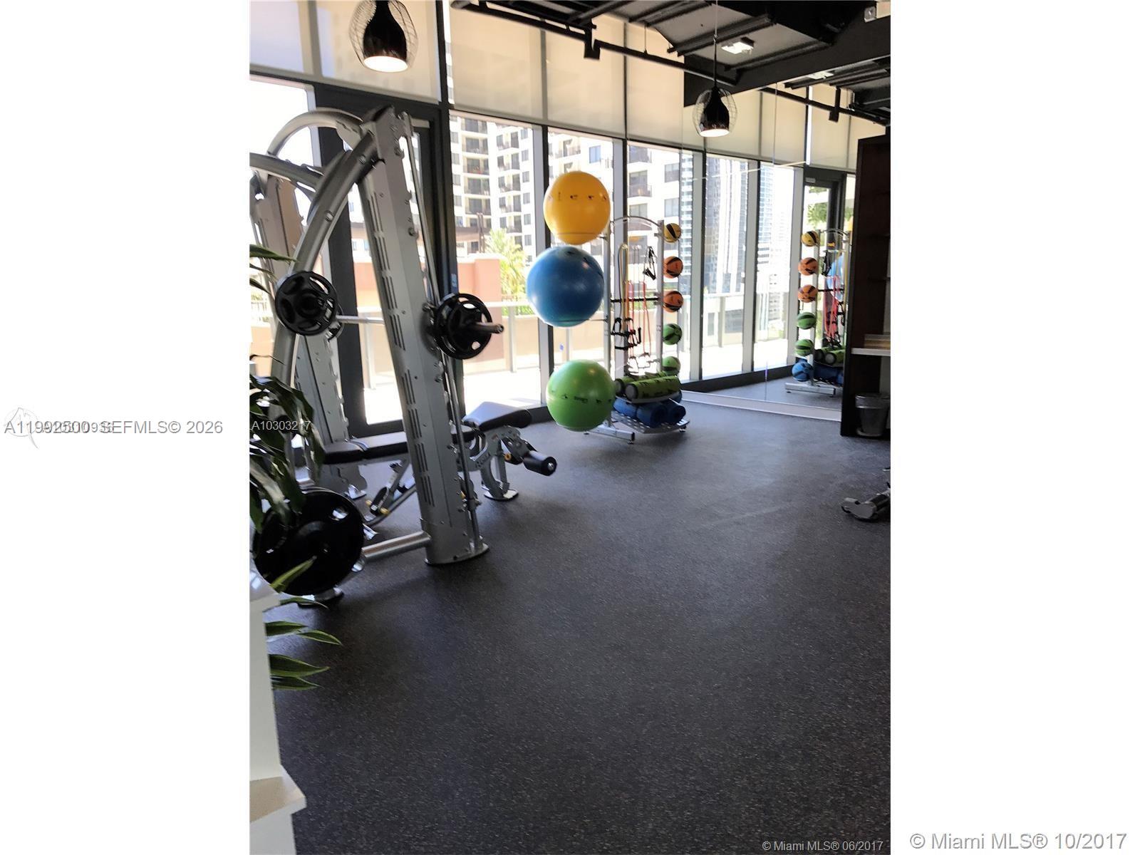 55 SW 9th St # 3709