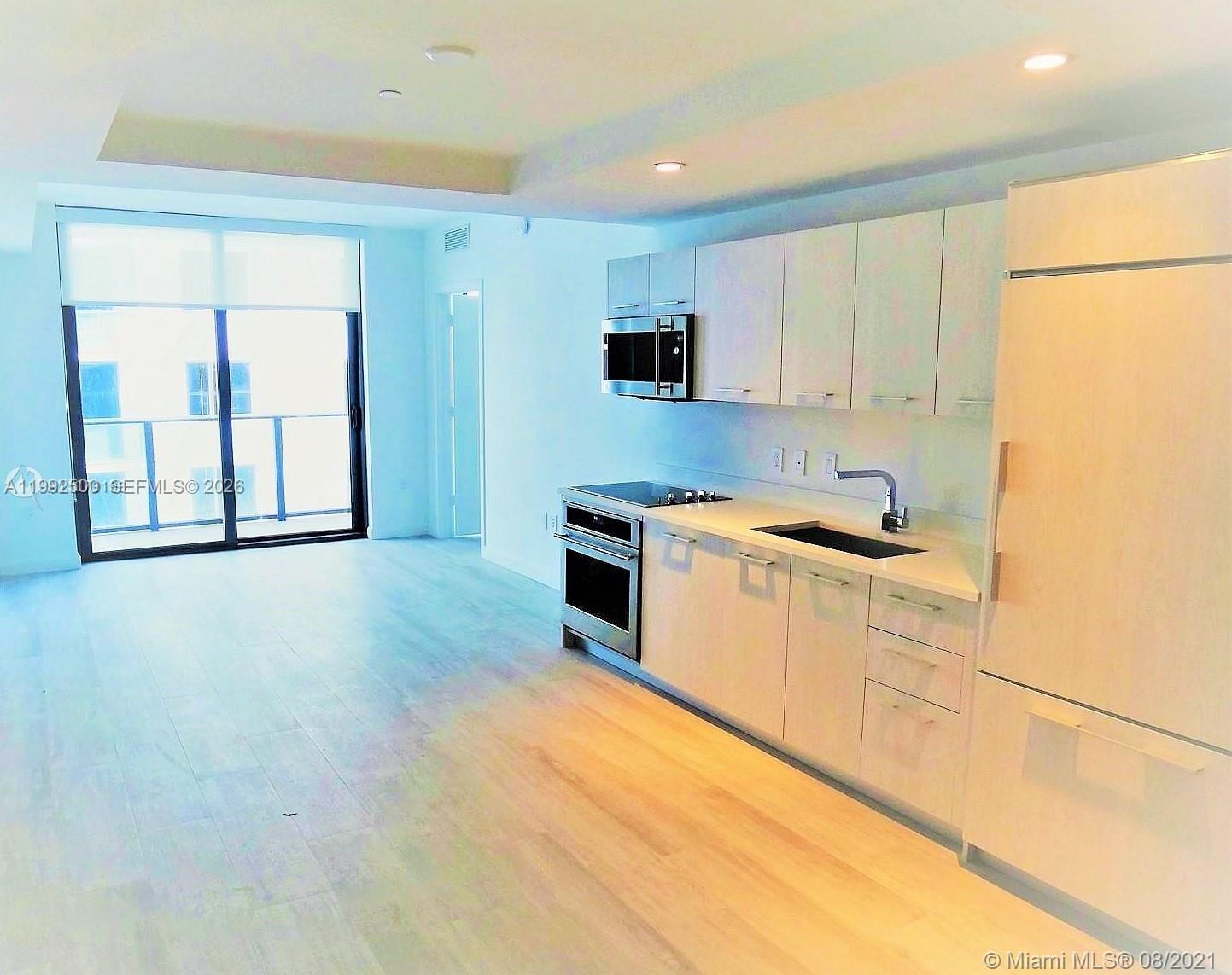 55 SW 9th St # 3709
