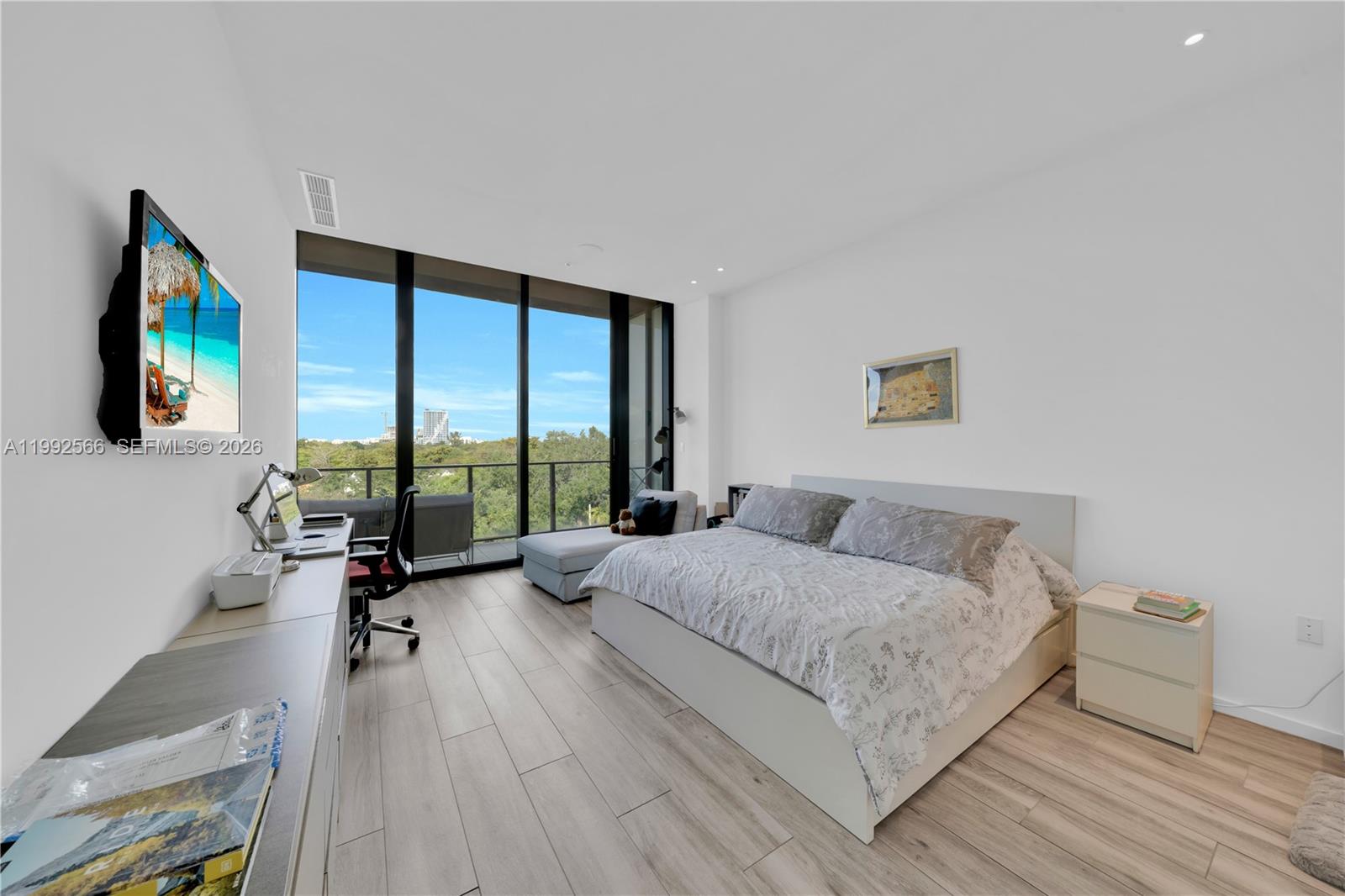 3156 SW 27th Ave # 501