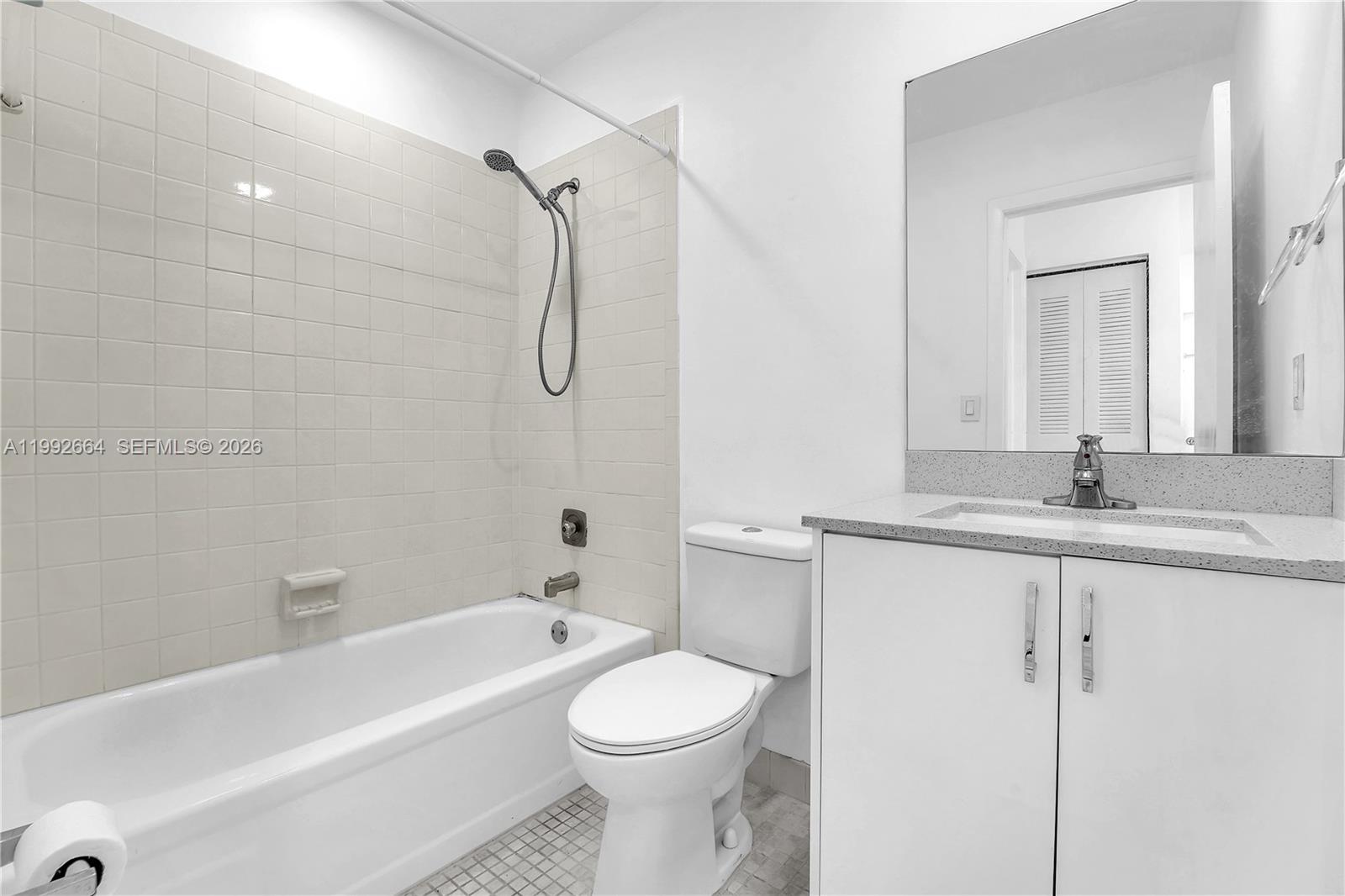 7668 SW 152nd Ave # 211 Unit: 2-211