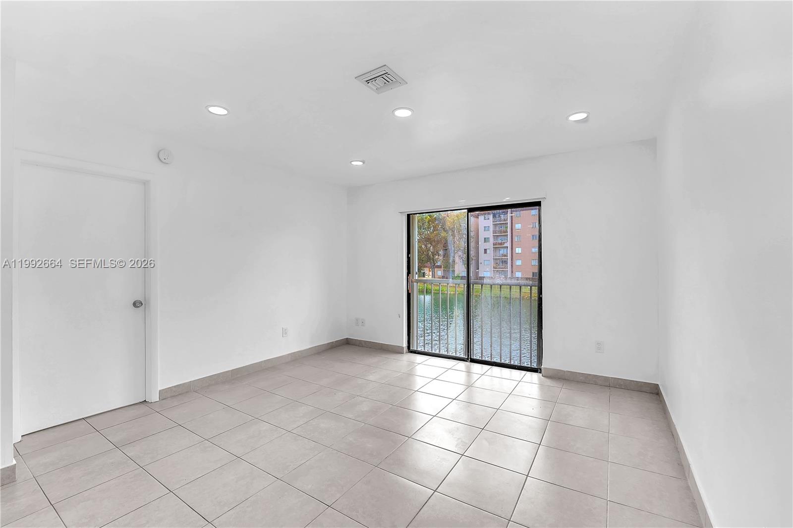 7668 SW 152nd Ave # 211 Unit: 2-211