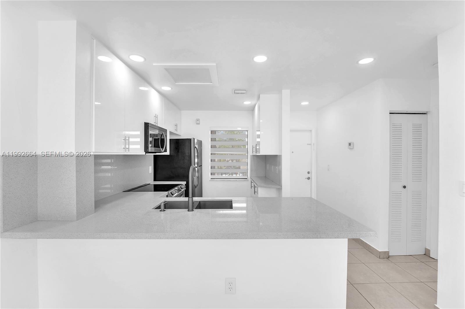 7668 SW 152nd Ave # 211 Unit: 2-211