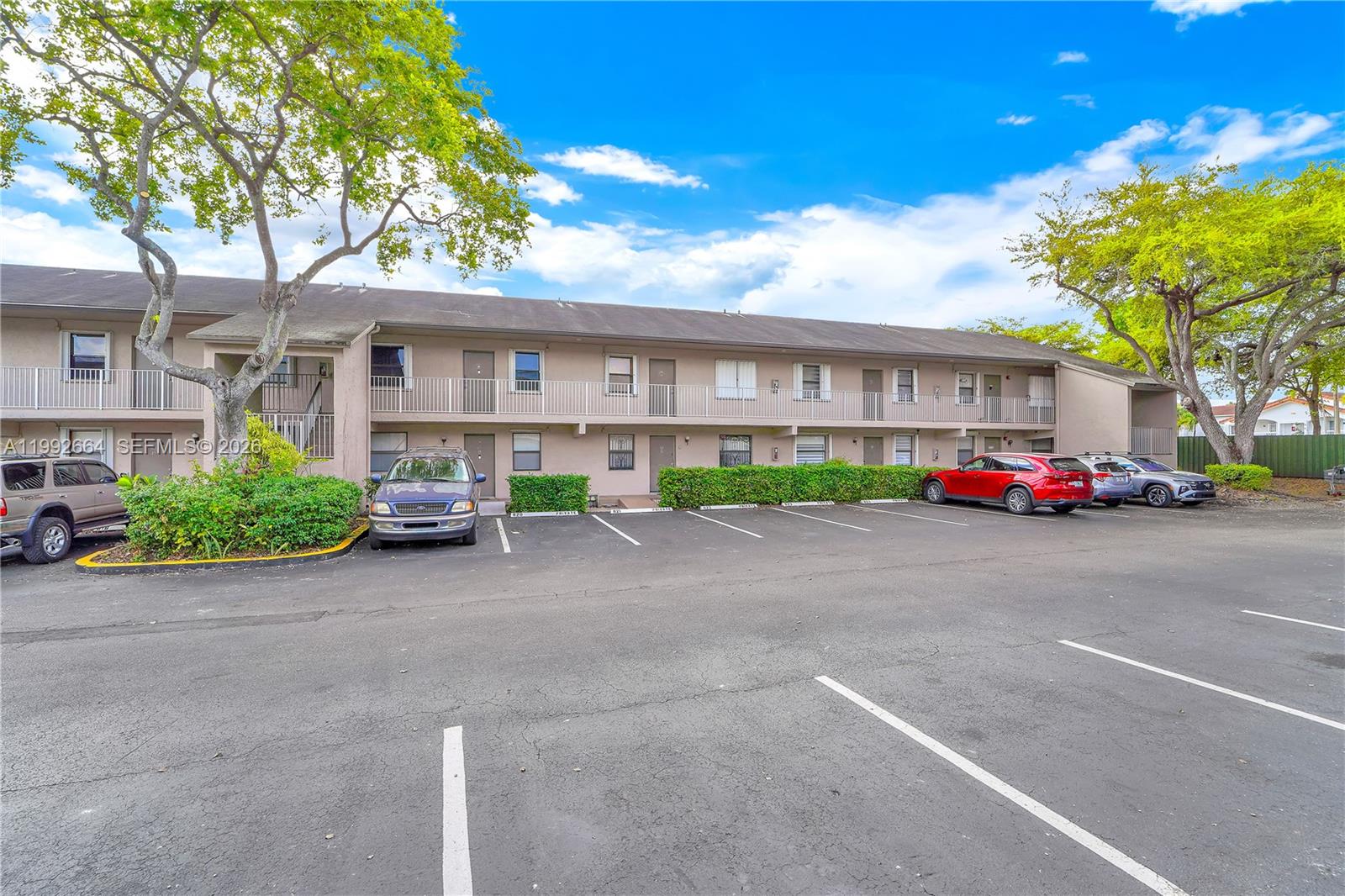 7668 SW 152nd Ave # 211 Unit: 2-211