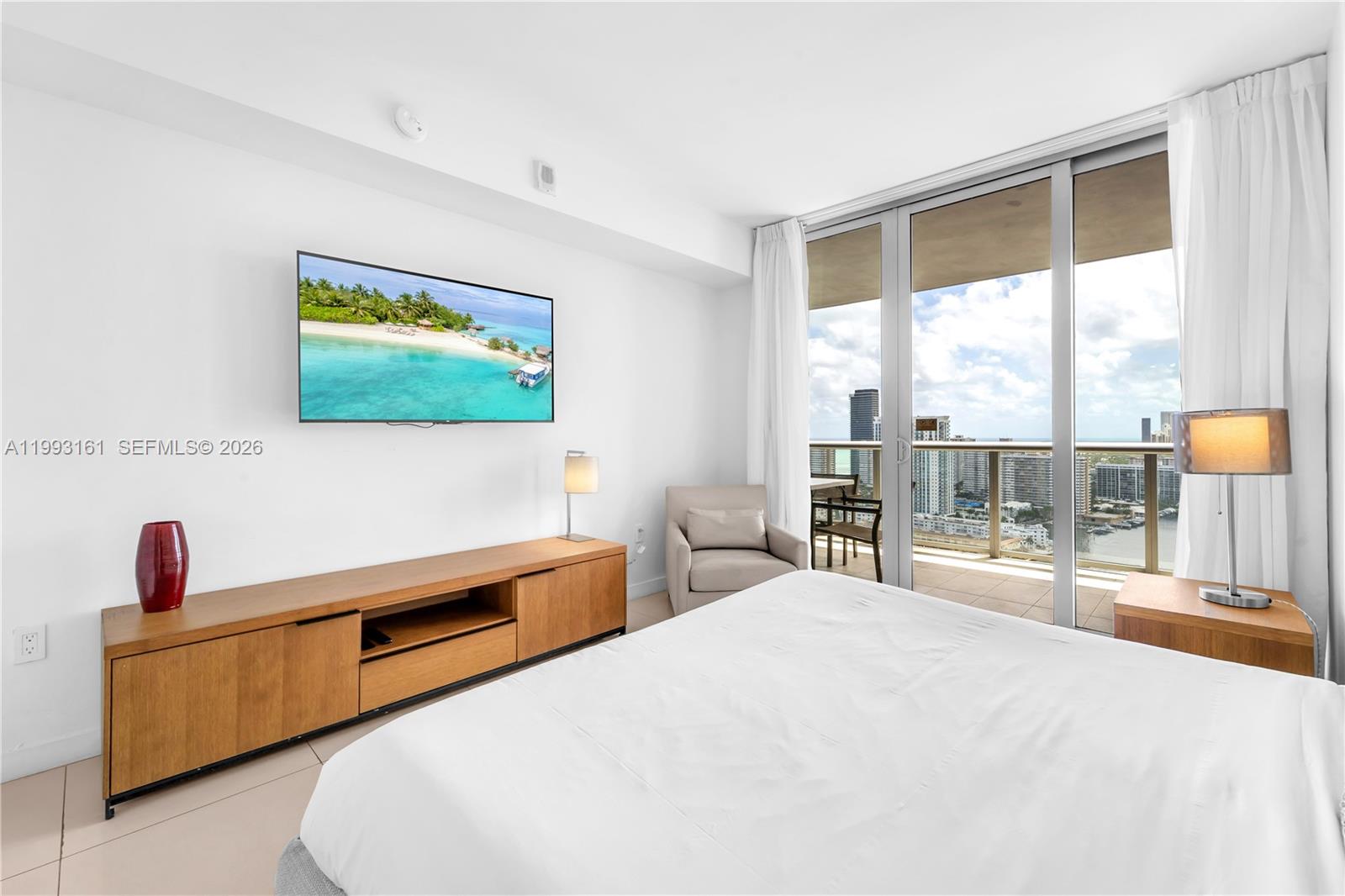 2602 E Hallandale Beach Blvd Unit: R2805