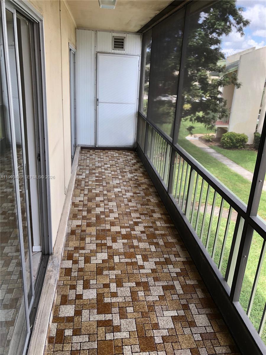 4118 NW 88th Ave # 207