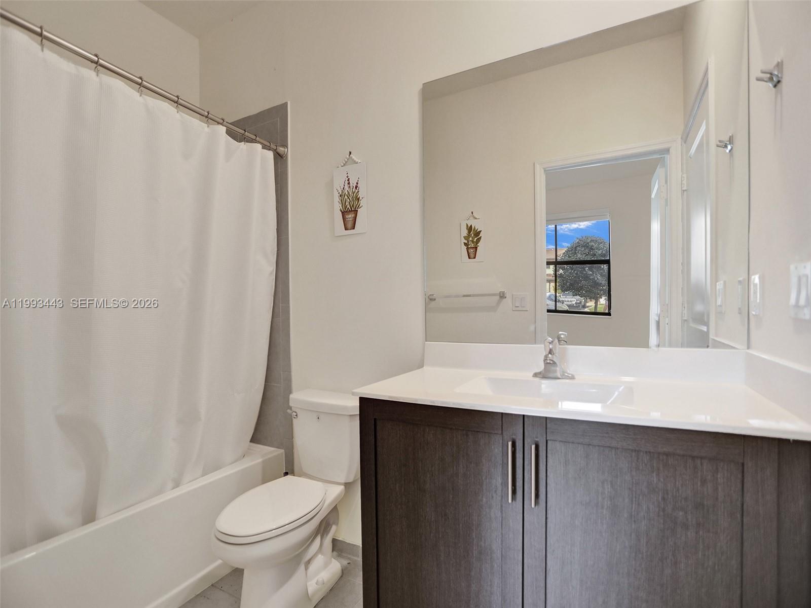 3436 W 111th Pl