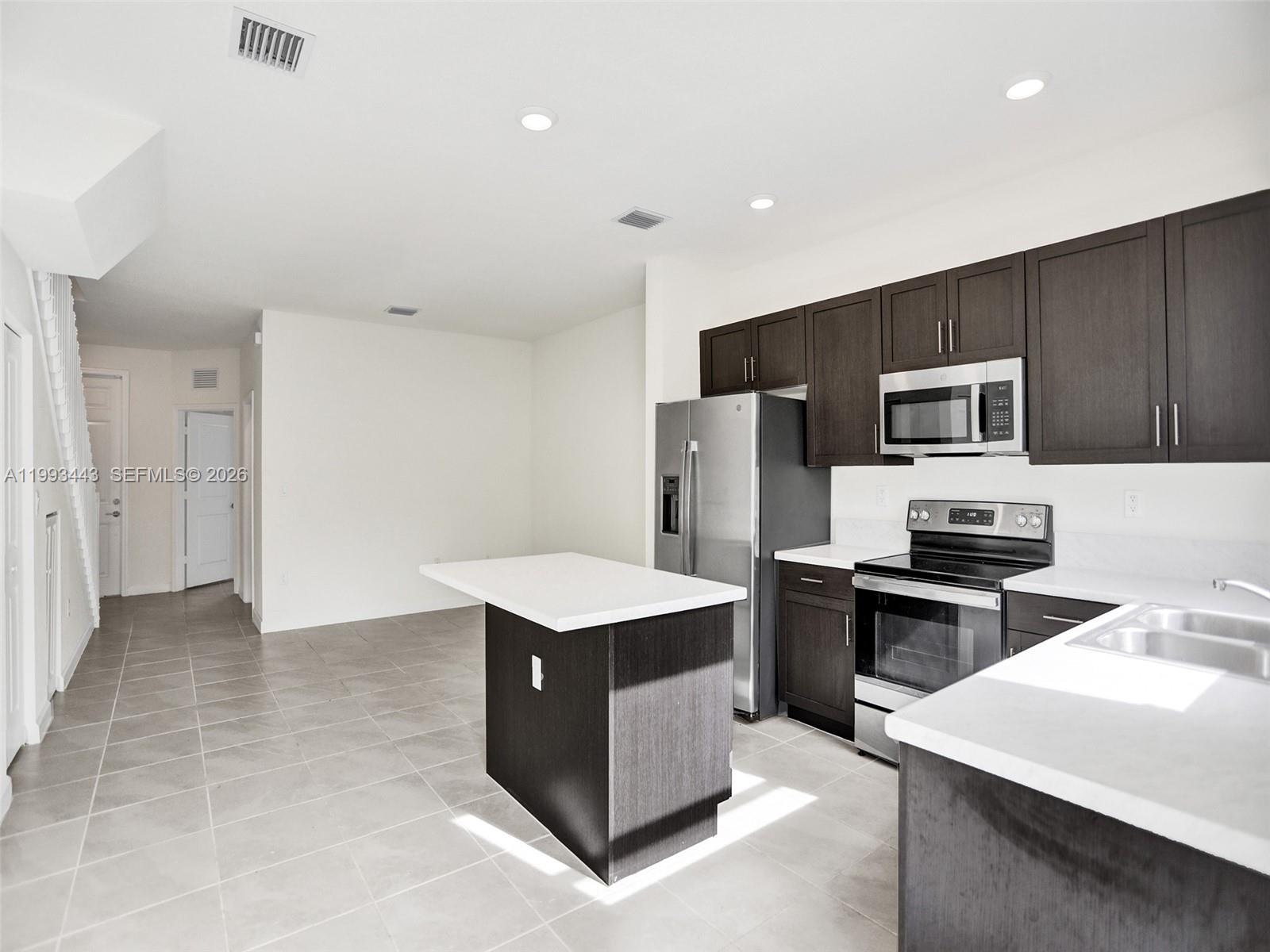 3436 W 111th Pl