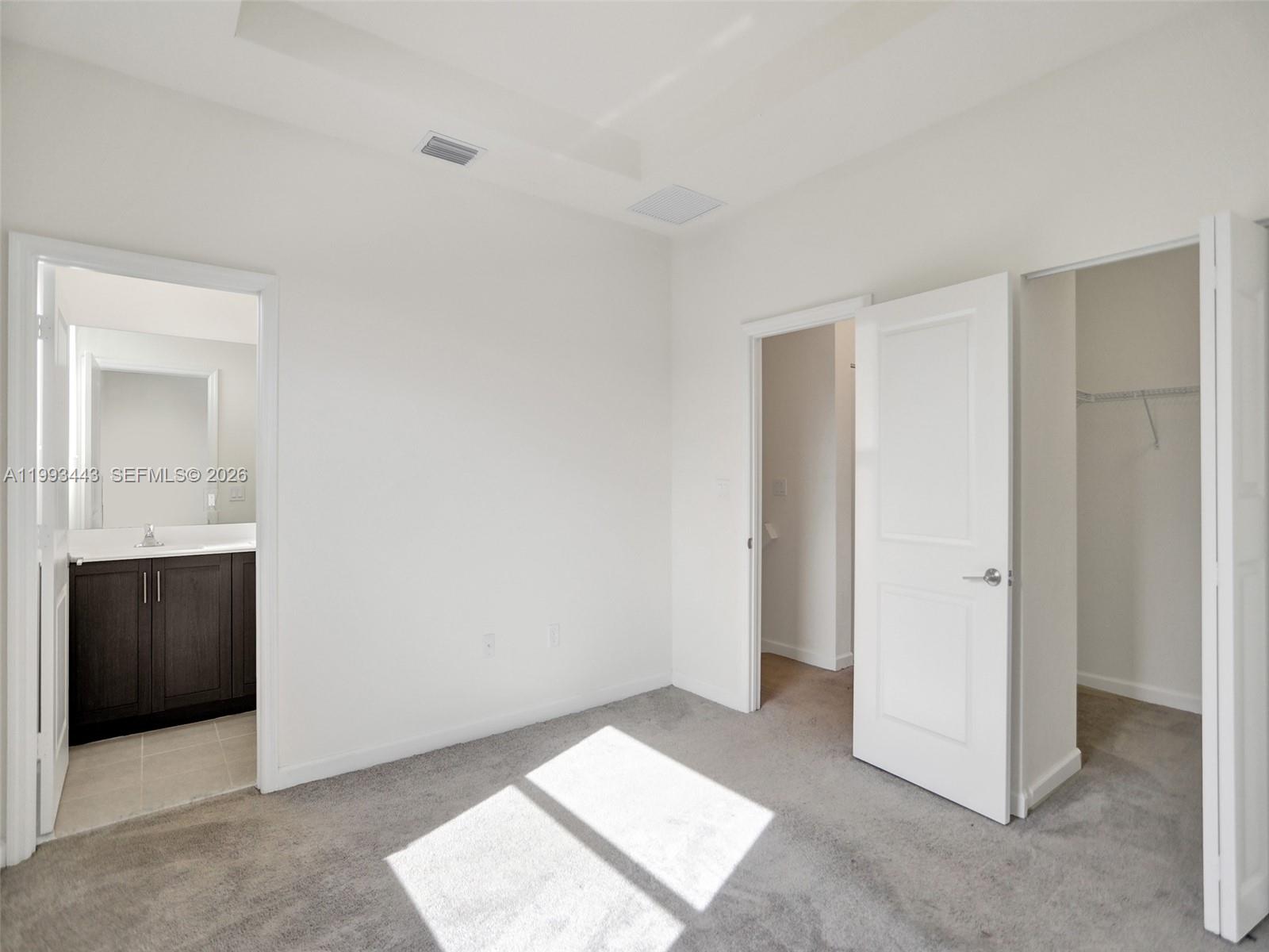 3436 W 111th Pl