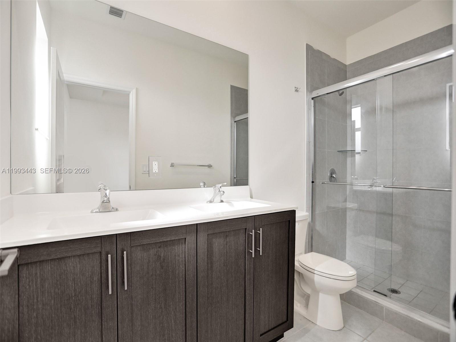 3436 W 111th Pl