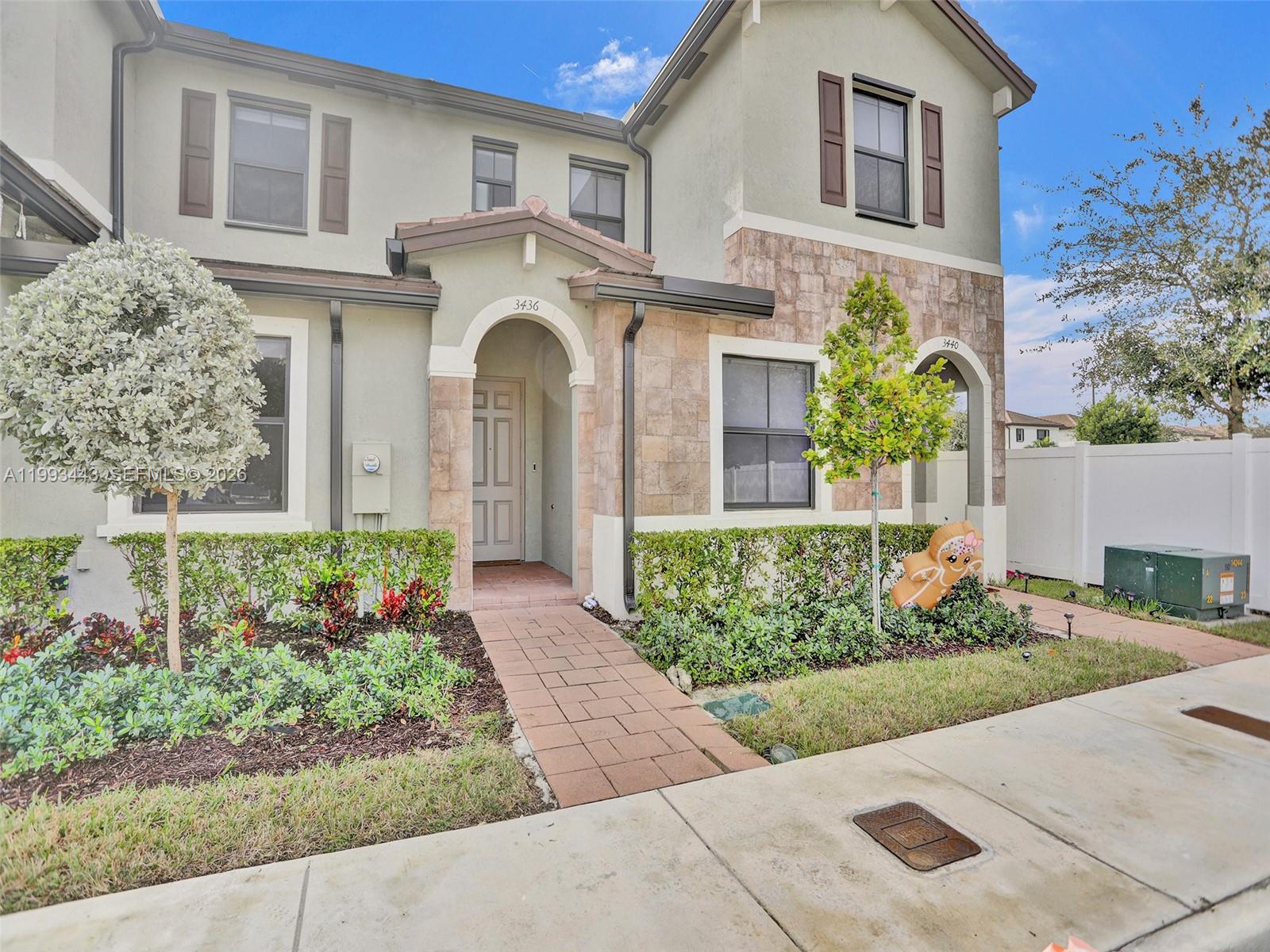 3436 W 111th Pl