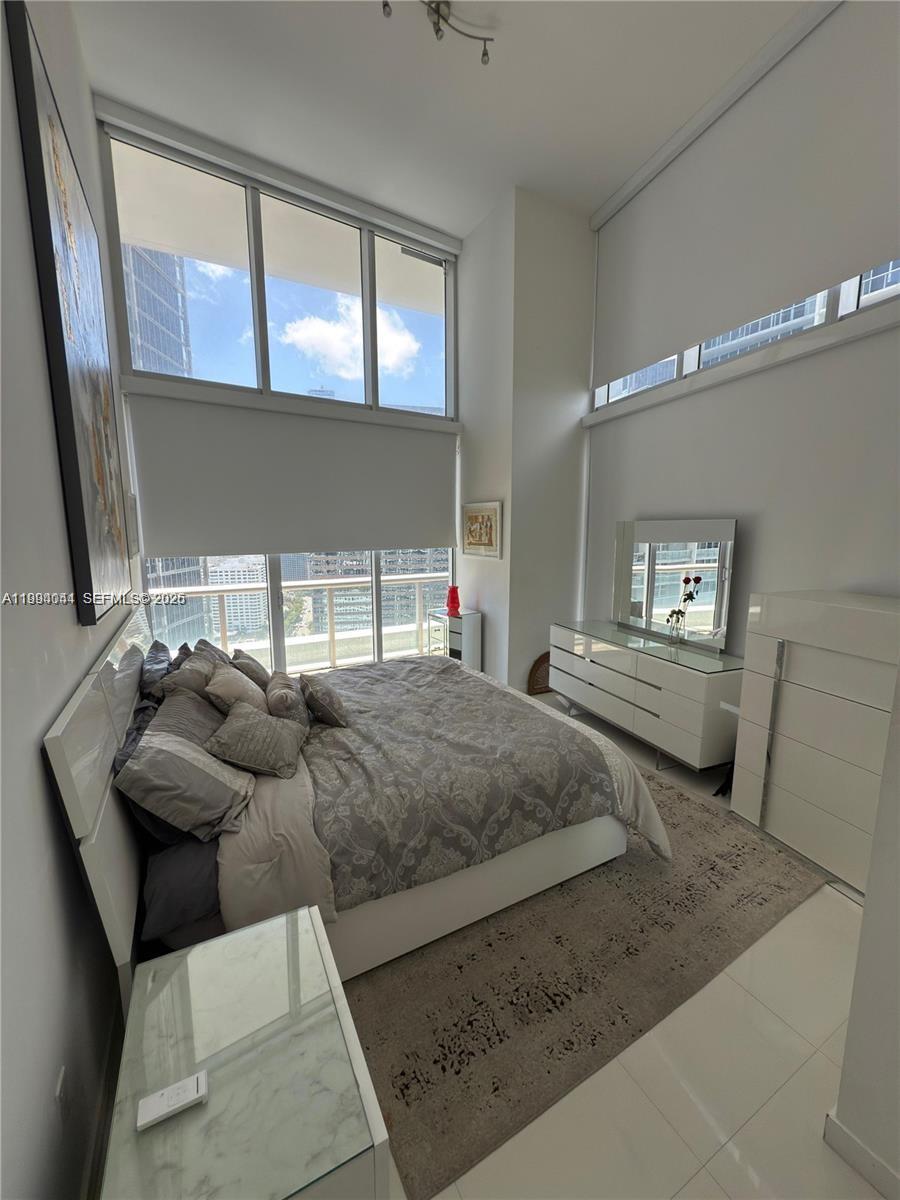 475 Brickell Ave # 2813