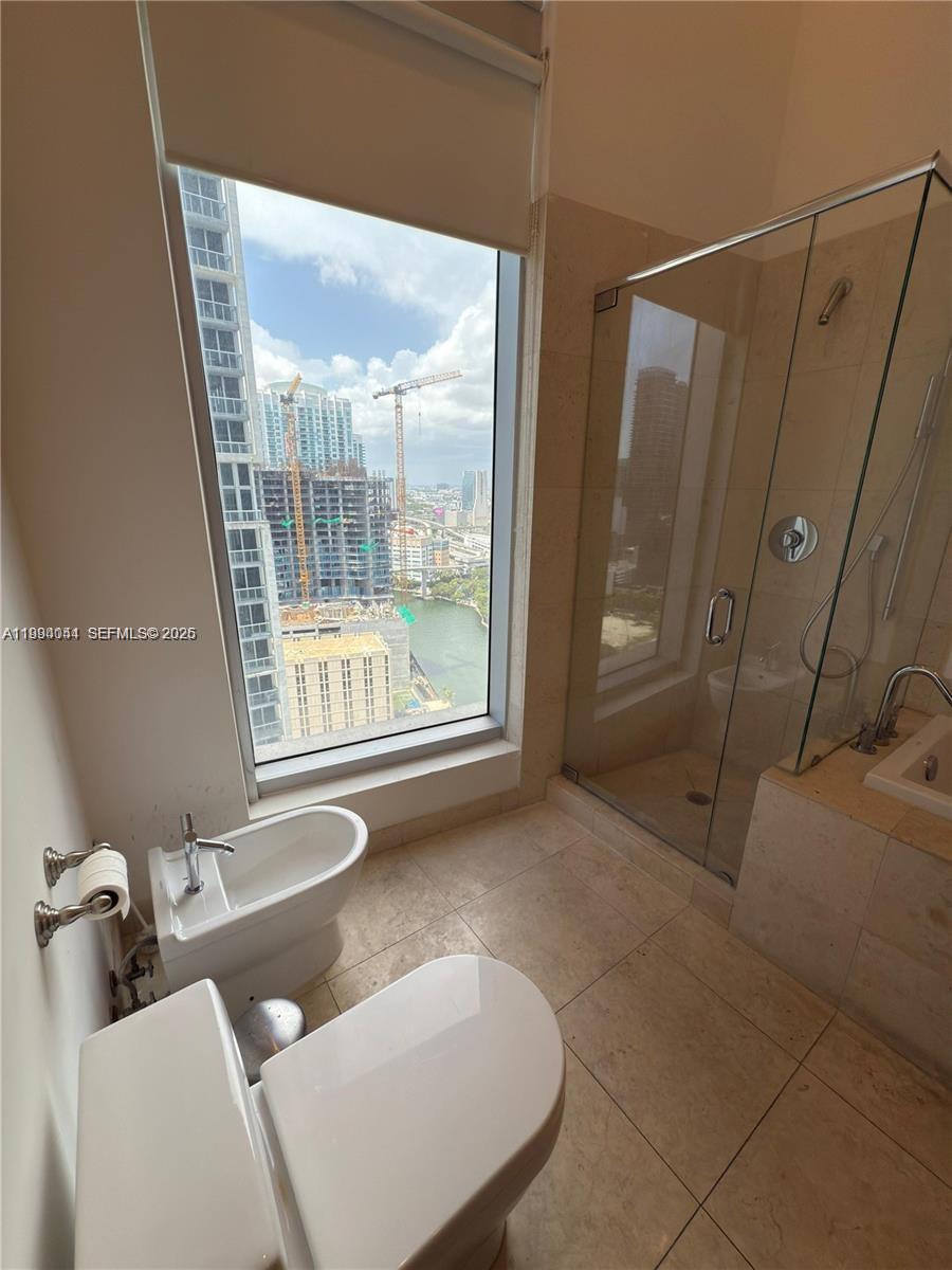 475 Brickell Ave # 2813