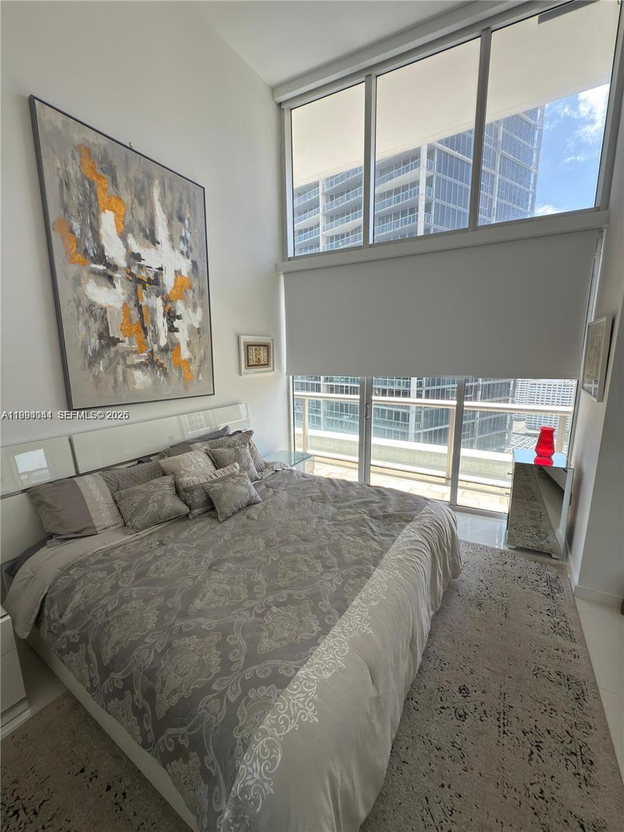 475 Brickell Ave # 2813