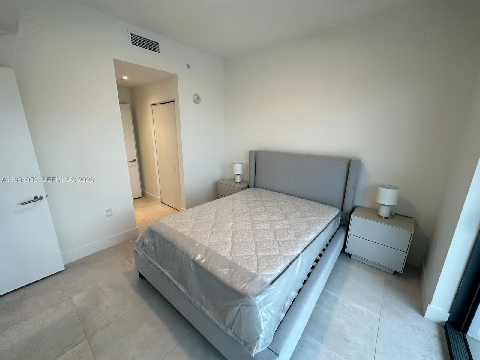239 SW 9th St # 2002