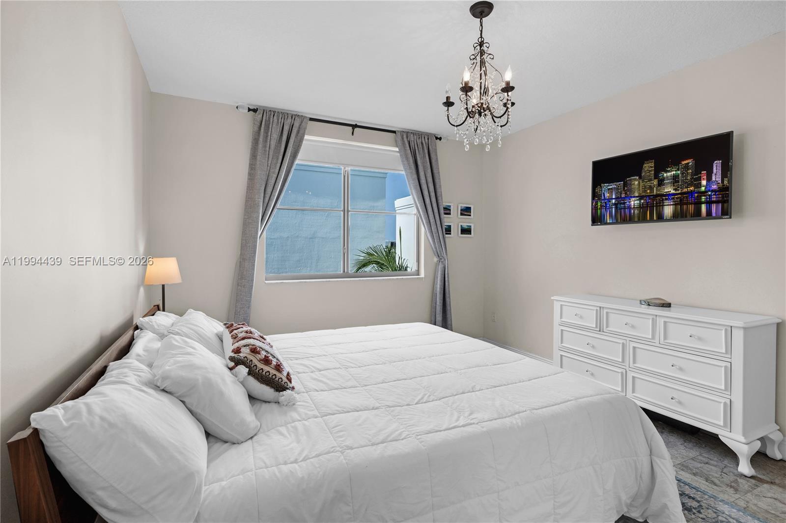 110 Washington Ave # 1712