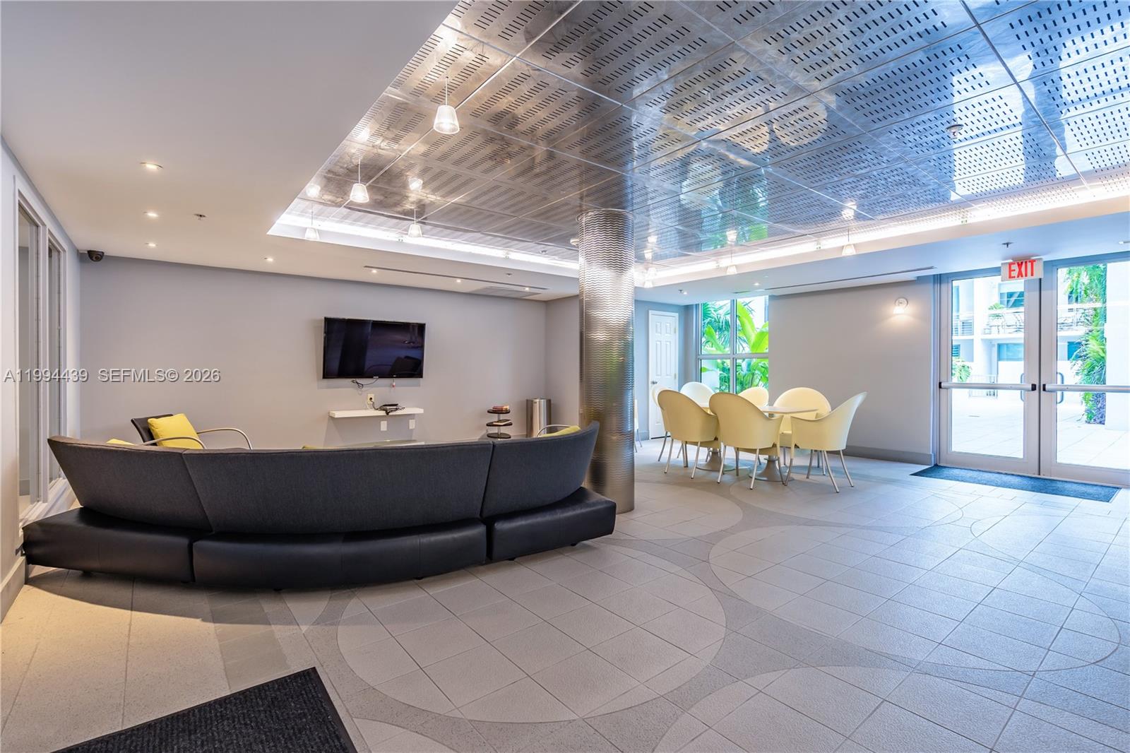 110 Washington Ave # 1712