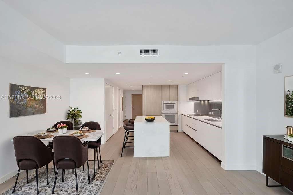 9221 E Bay Harbor Dr # 210