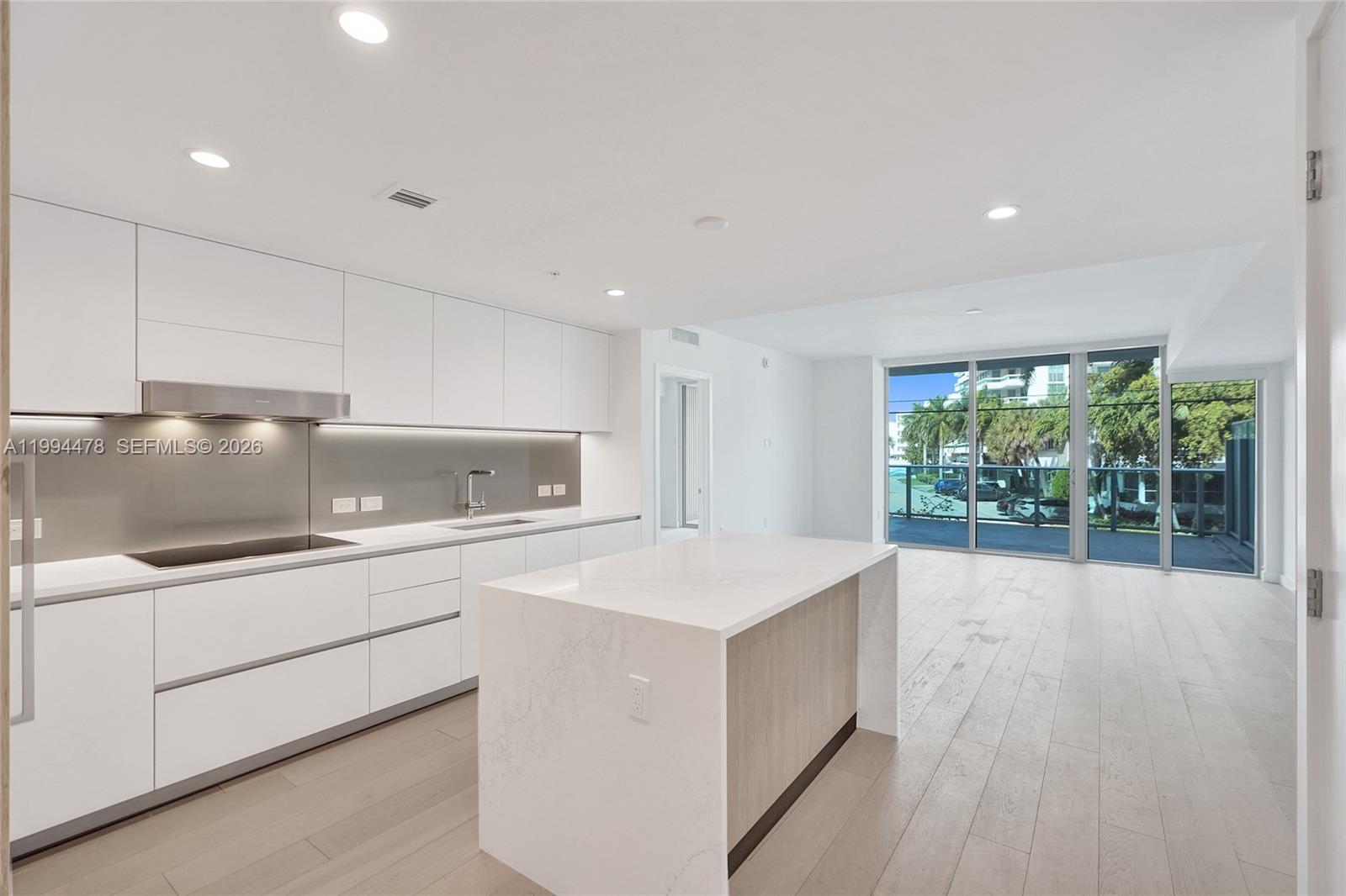 9221 E Bay Harbor Dr # 210