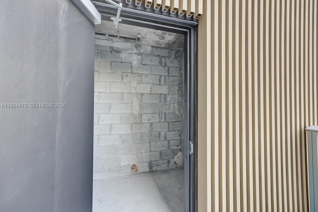 9221 E Bay Harbor Dr # 210