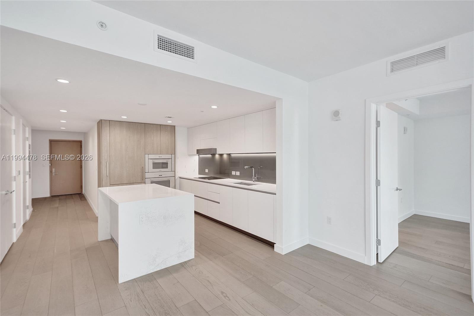 9221 E Bay Harbor Dr # 210