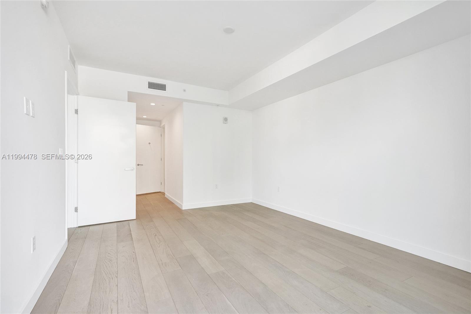 9221 E Bay Harbor Dr # 210