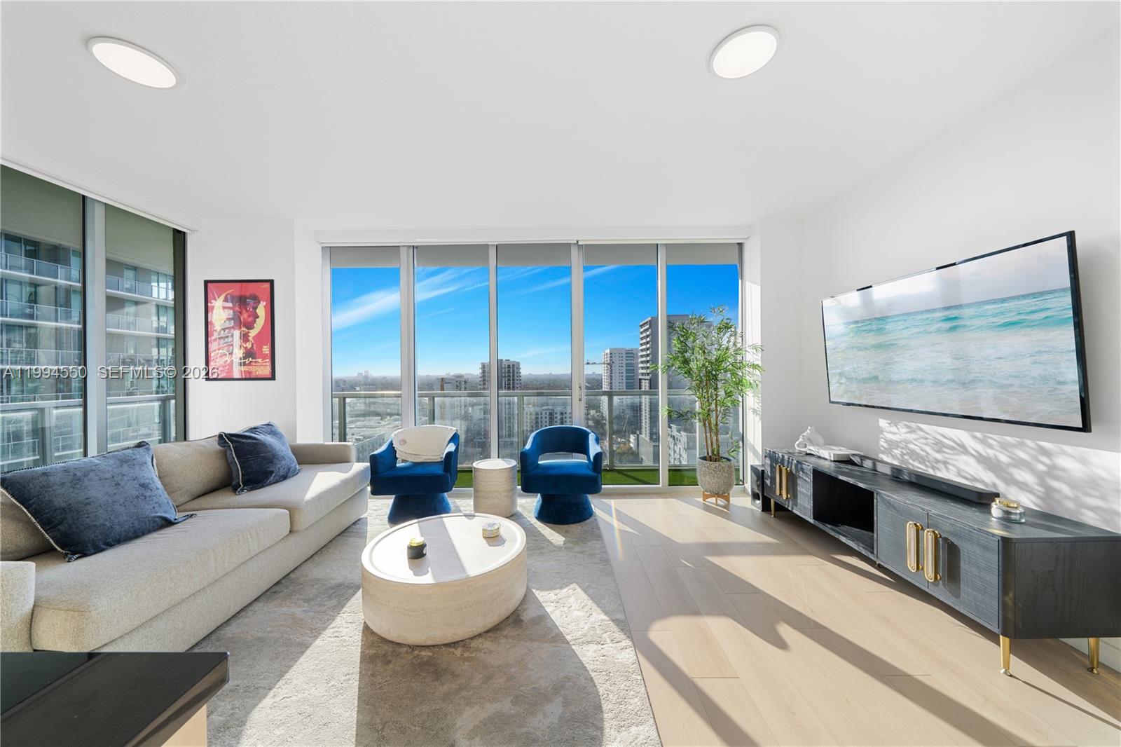 1111 SW 1st Ave Unit: 2114-N