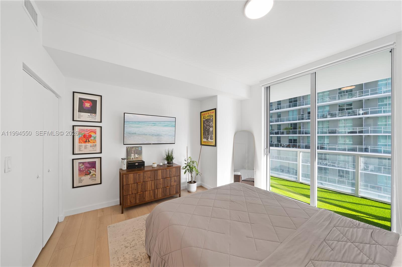 1111 SW 1st Ave Unit: 2114-N