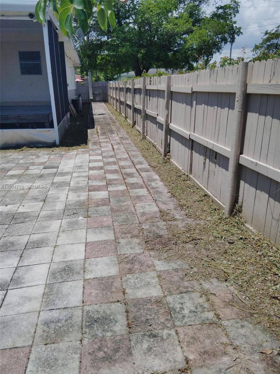 109 SW 1st Ave