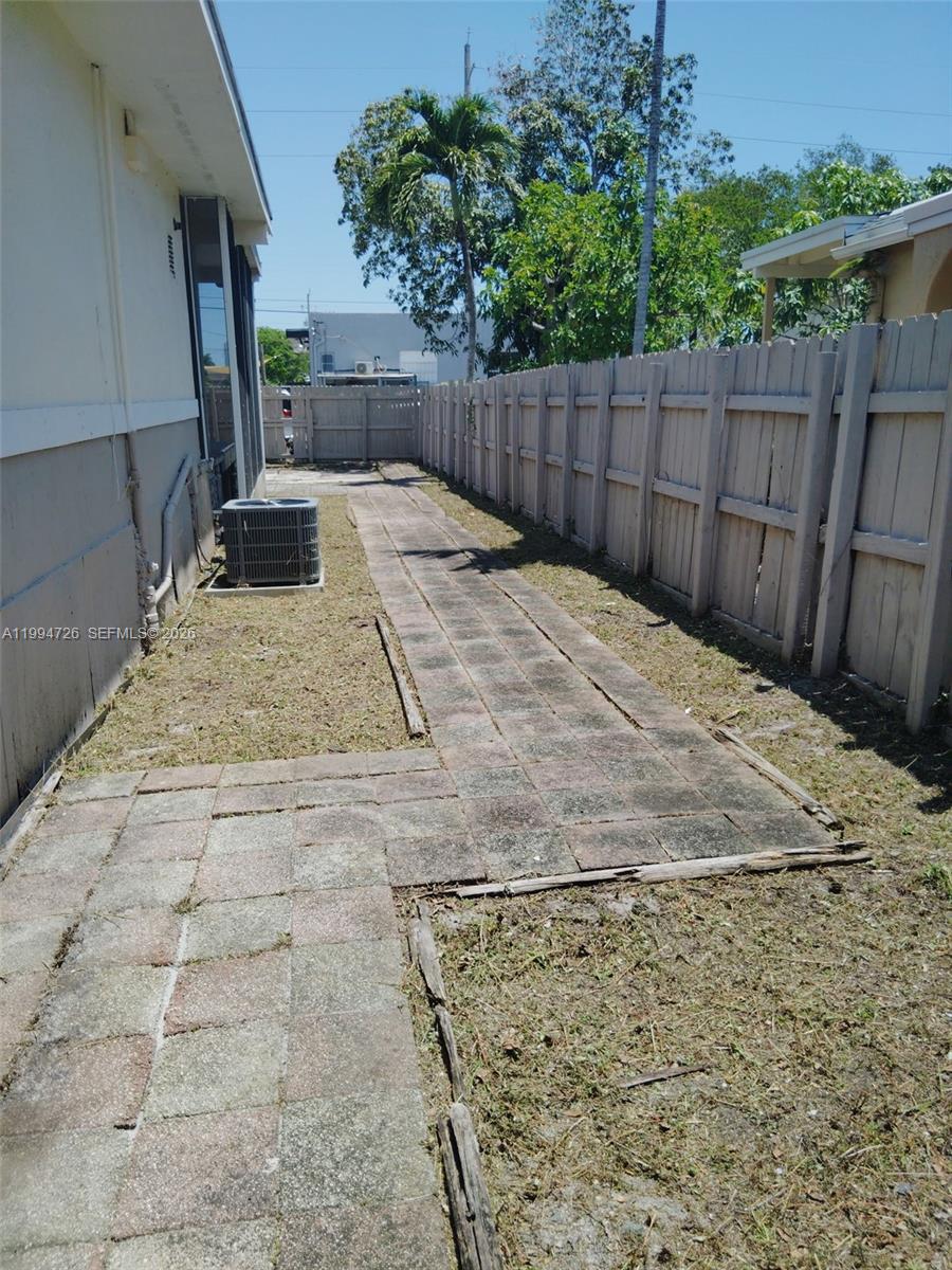 109 SW 1st Ave