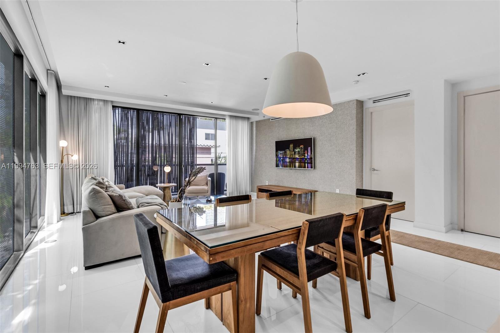 350 Meridian Ave # 202