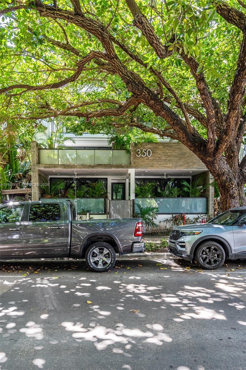 350 Meridian Ave # 202