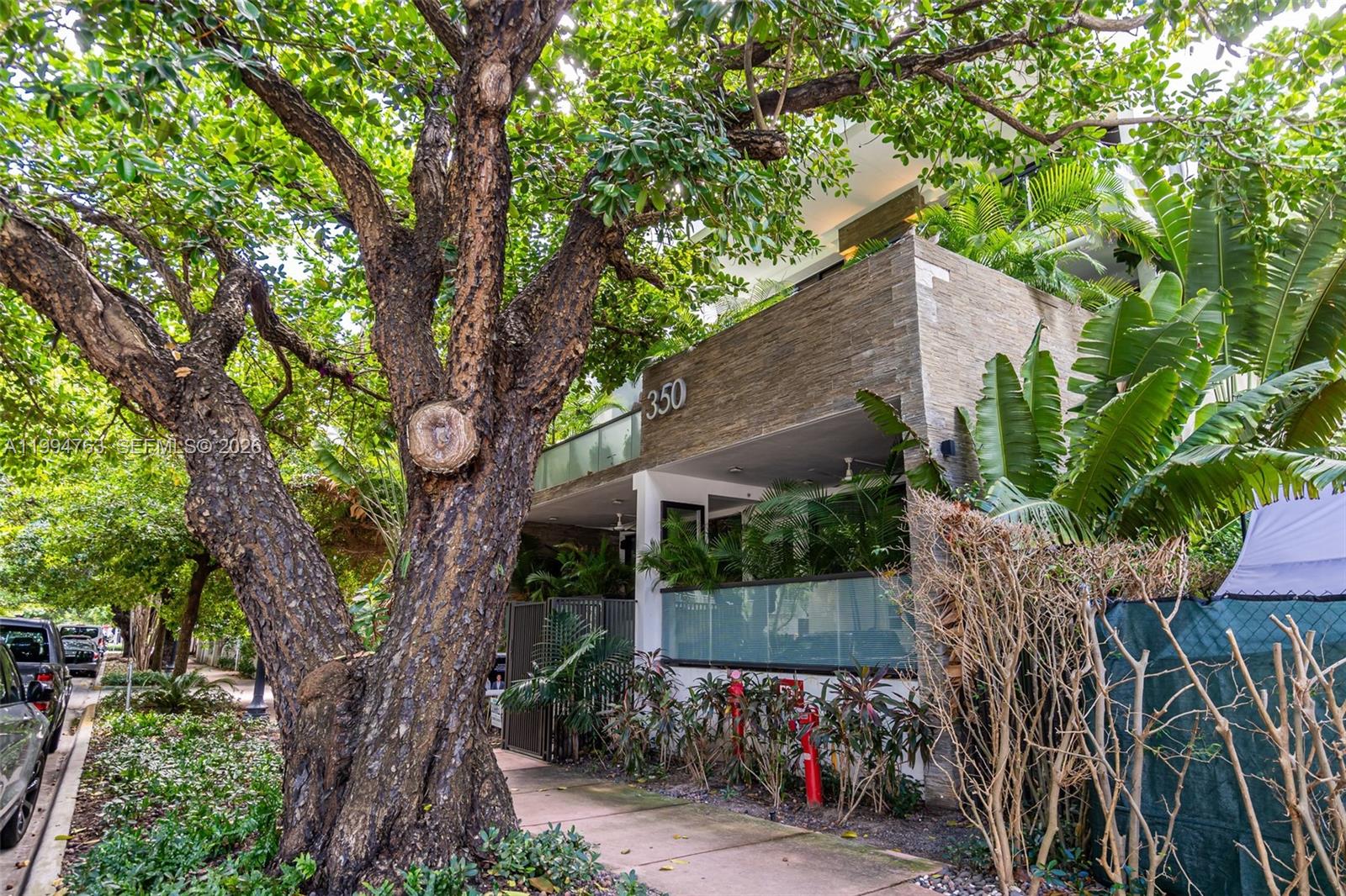 350 Meridian Ave # 202