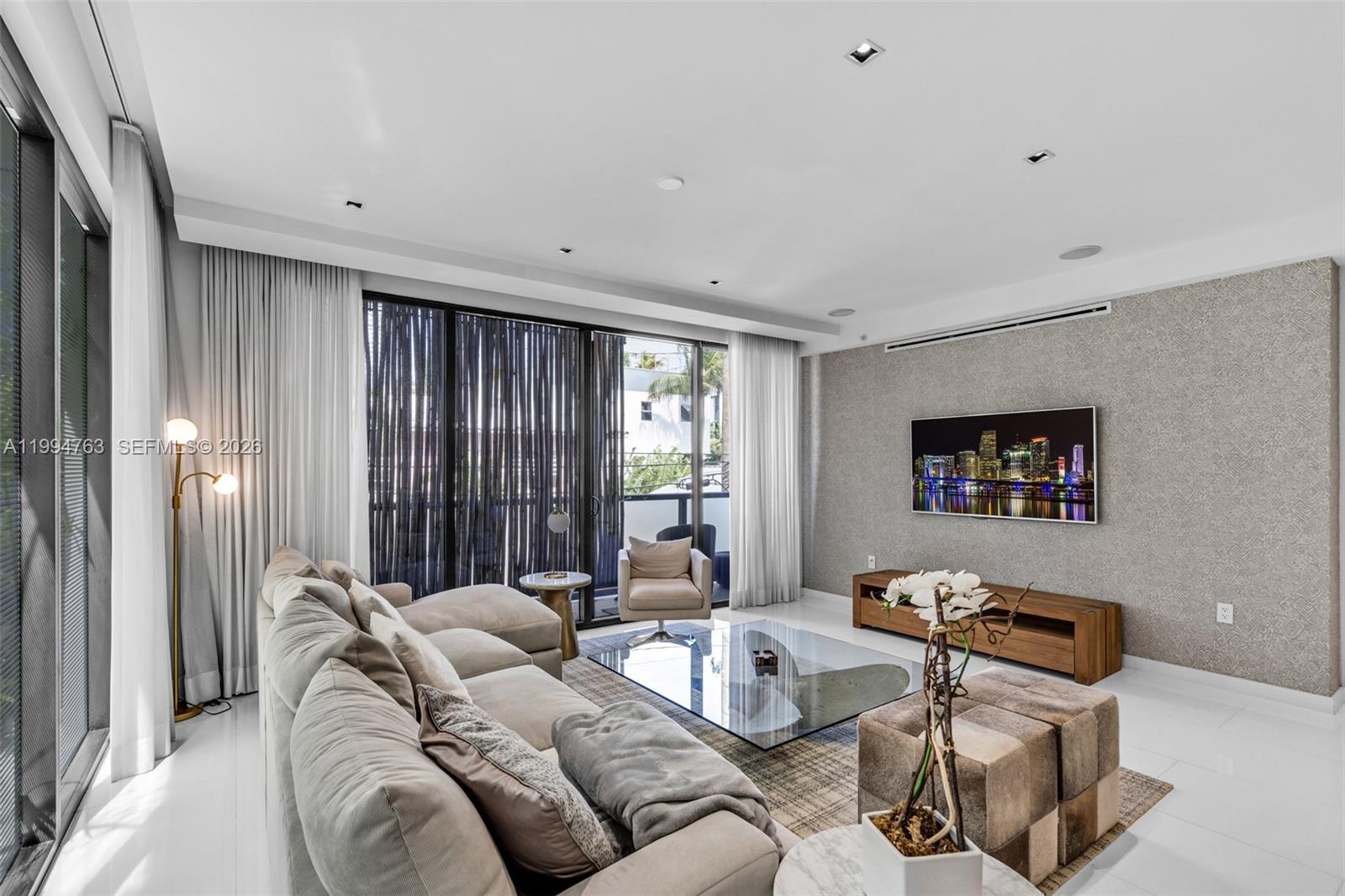 350 Meridian Ave # 202