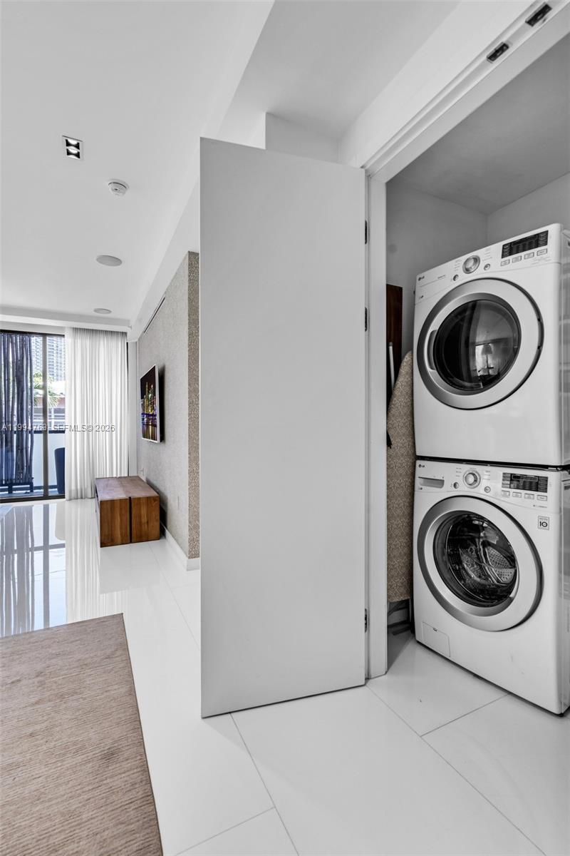 350 Meridian Ave # 202