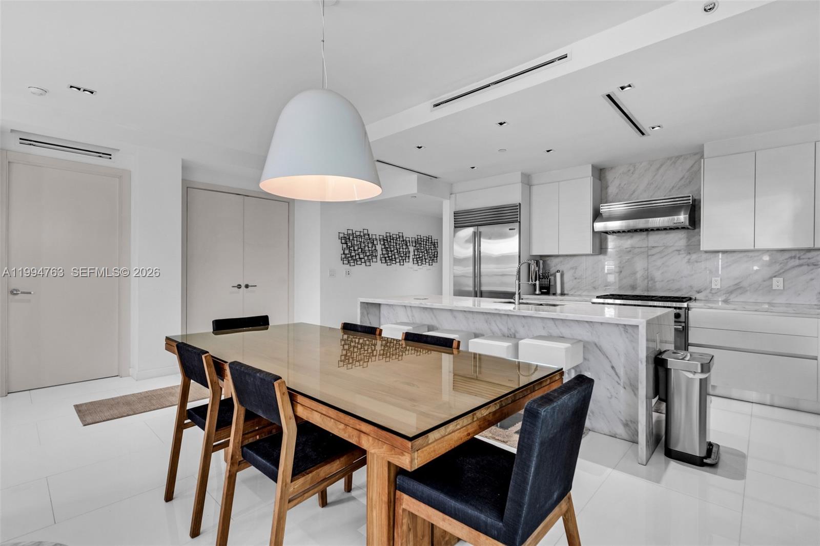 350 Meridian Ave # 202
