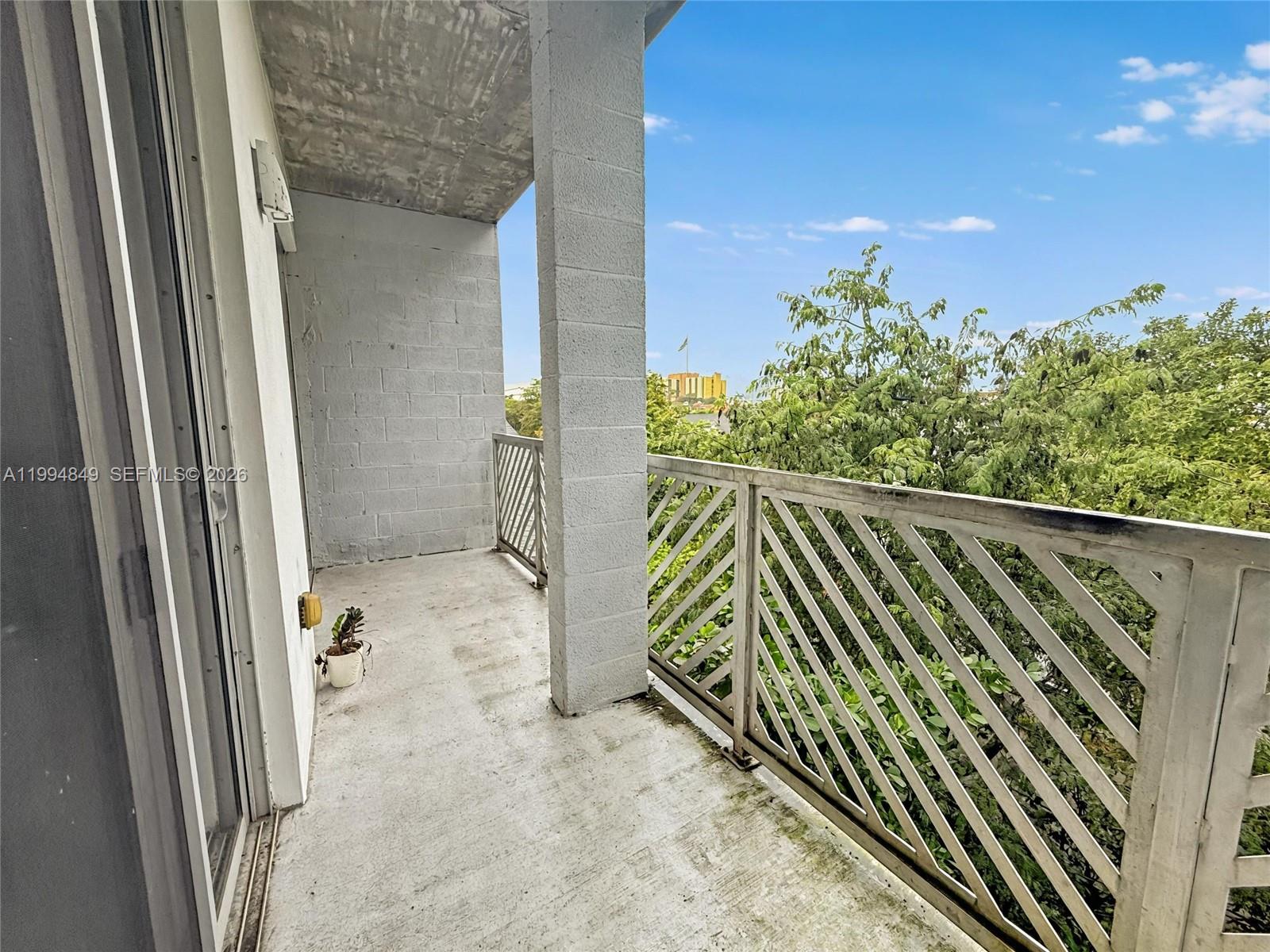 761 NW 1st St # 302