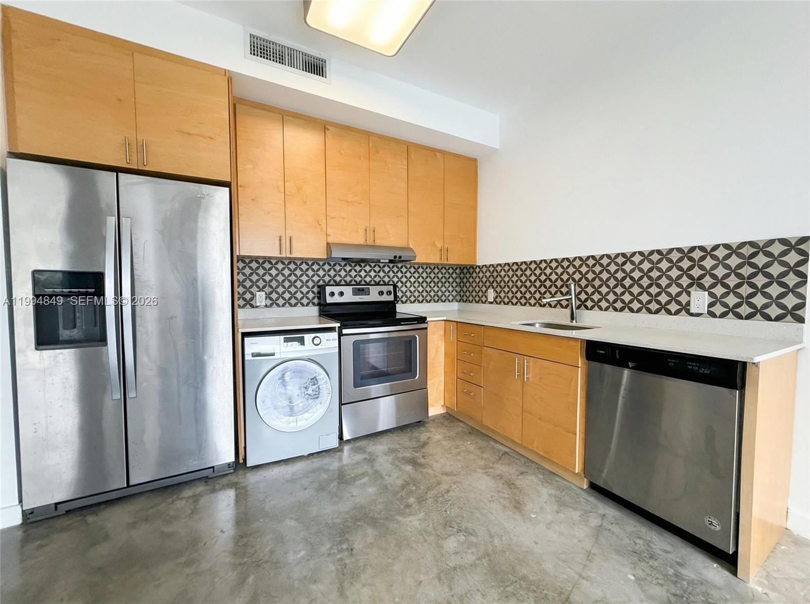761 NW 1st St # 302