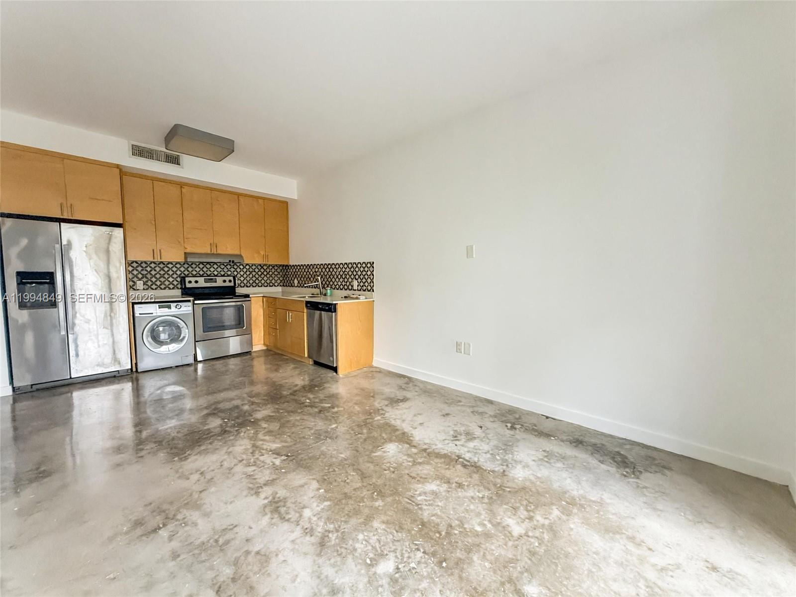 761 NW 1st St # 302