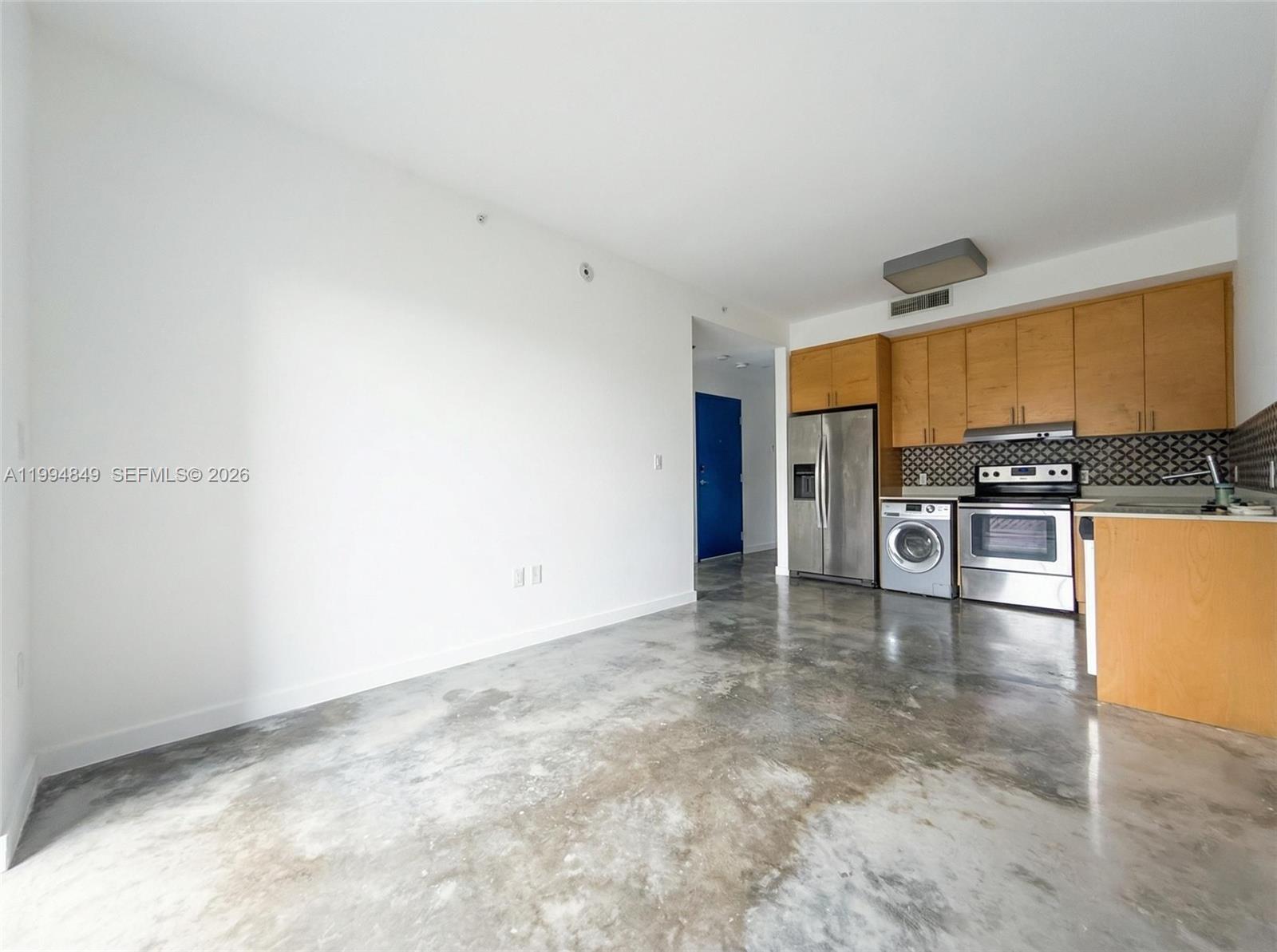761 NW 1st St # 302