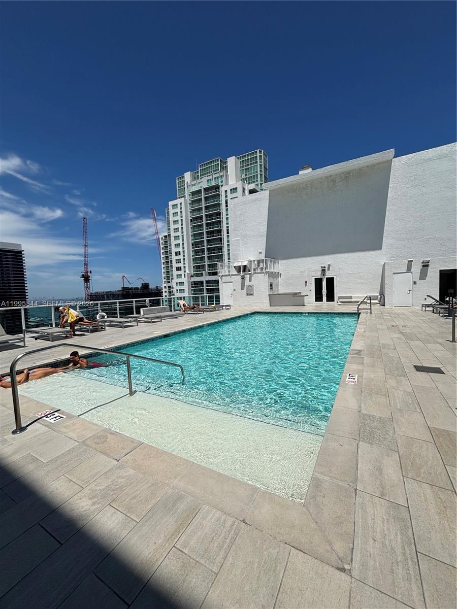 133 NE 2nd Ave # 2112