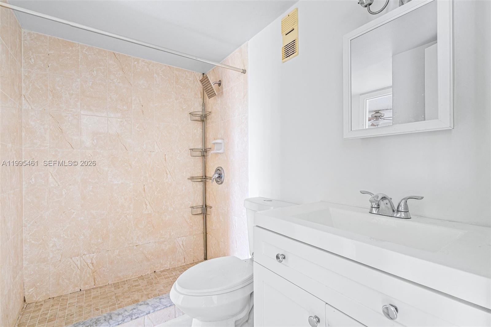 4801 NW 7th St # 16 Unit: 407-16