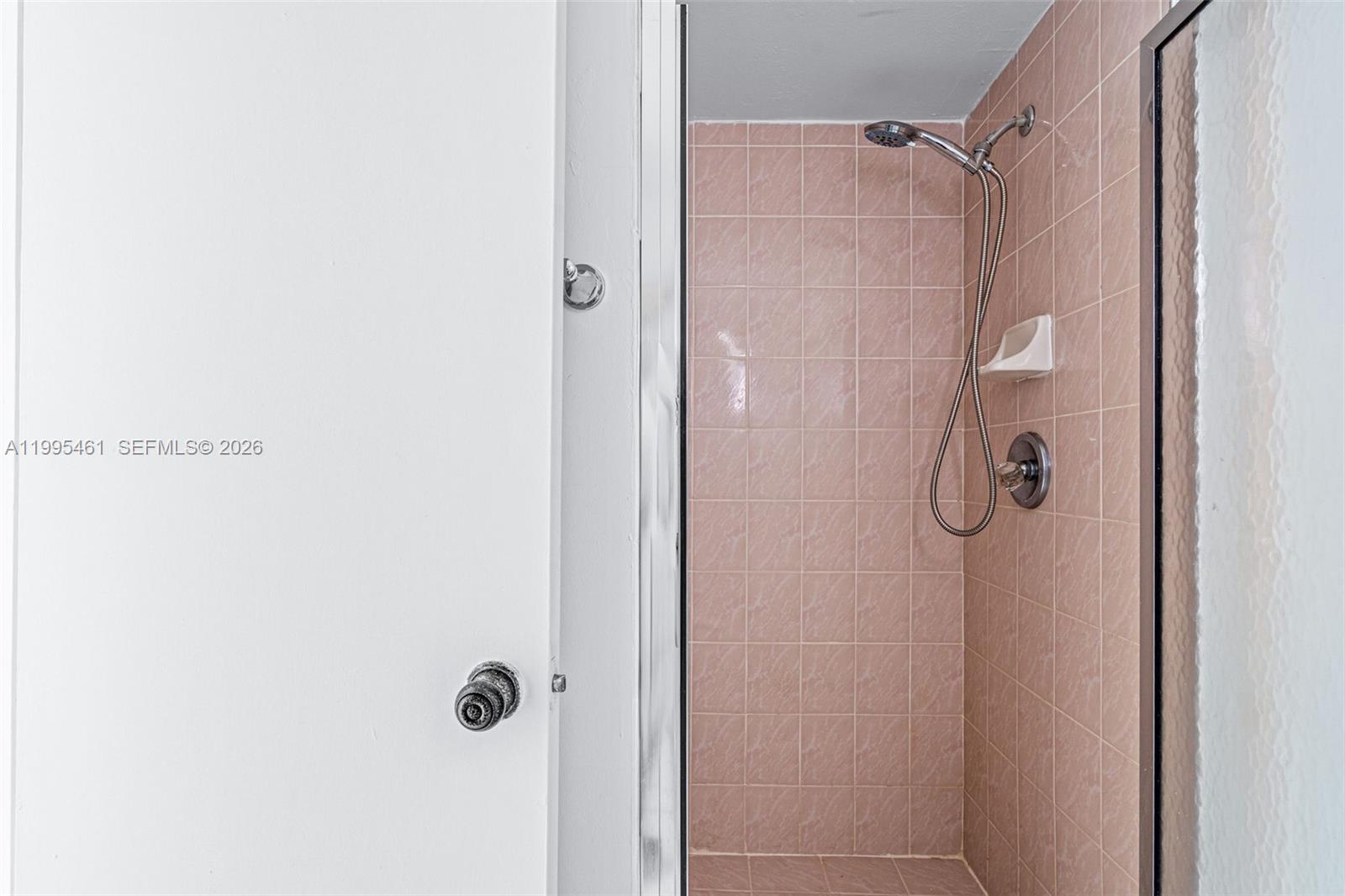 4801 NW 7th St # 16 Unit: 407-16