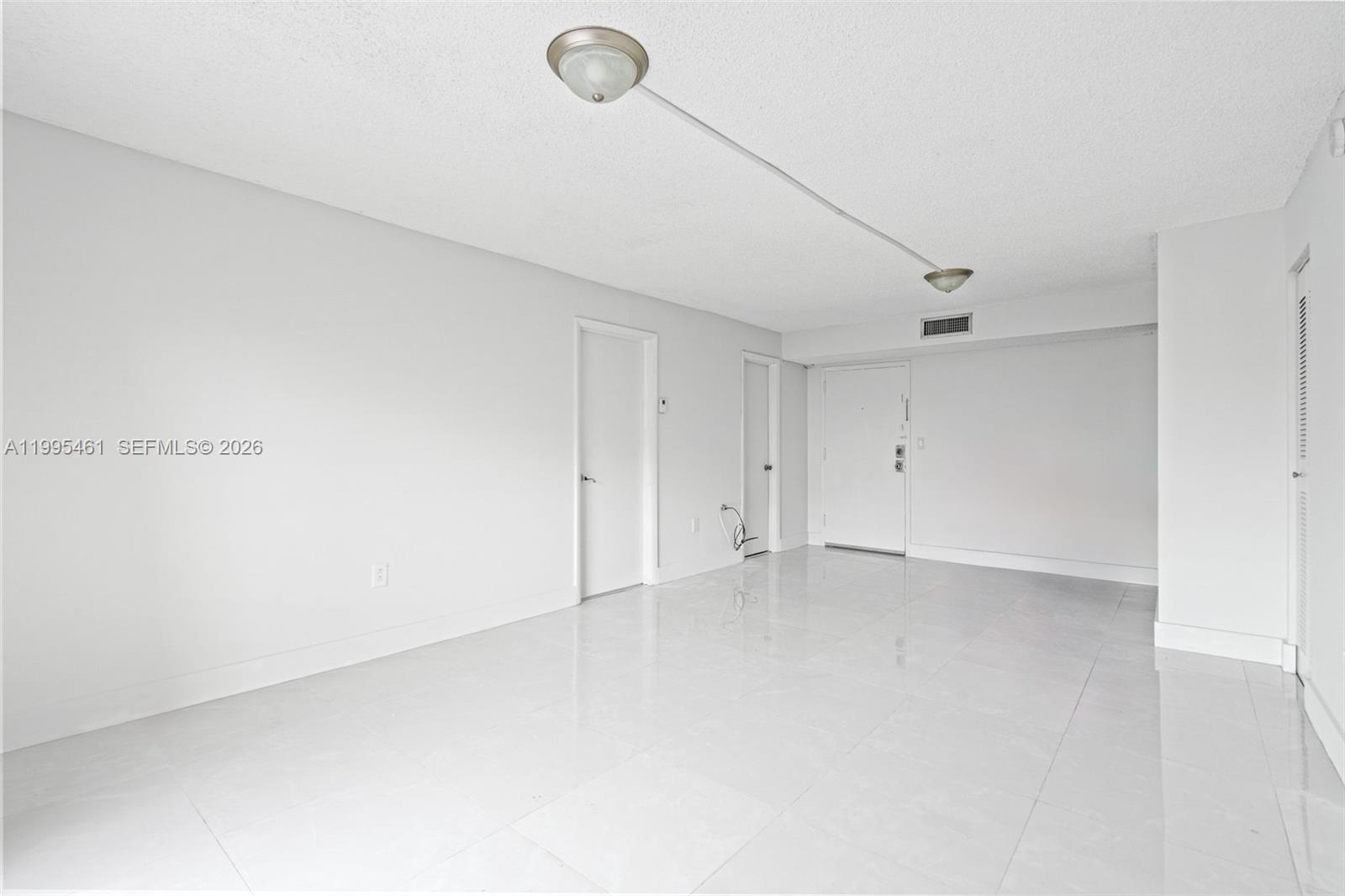 4801 NW 7th St # 16 Unit: 407-16