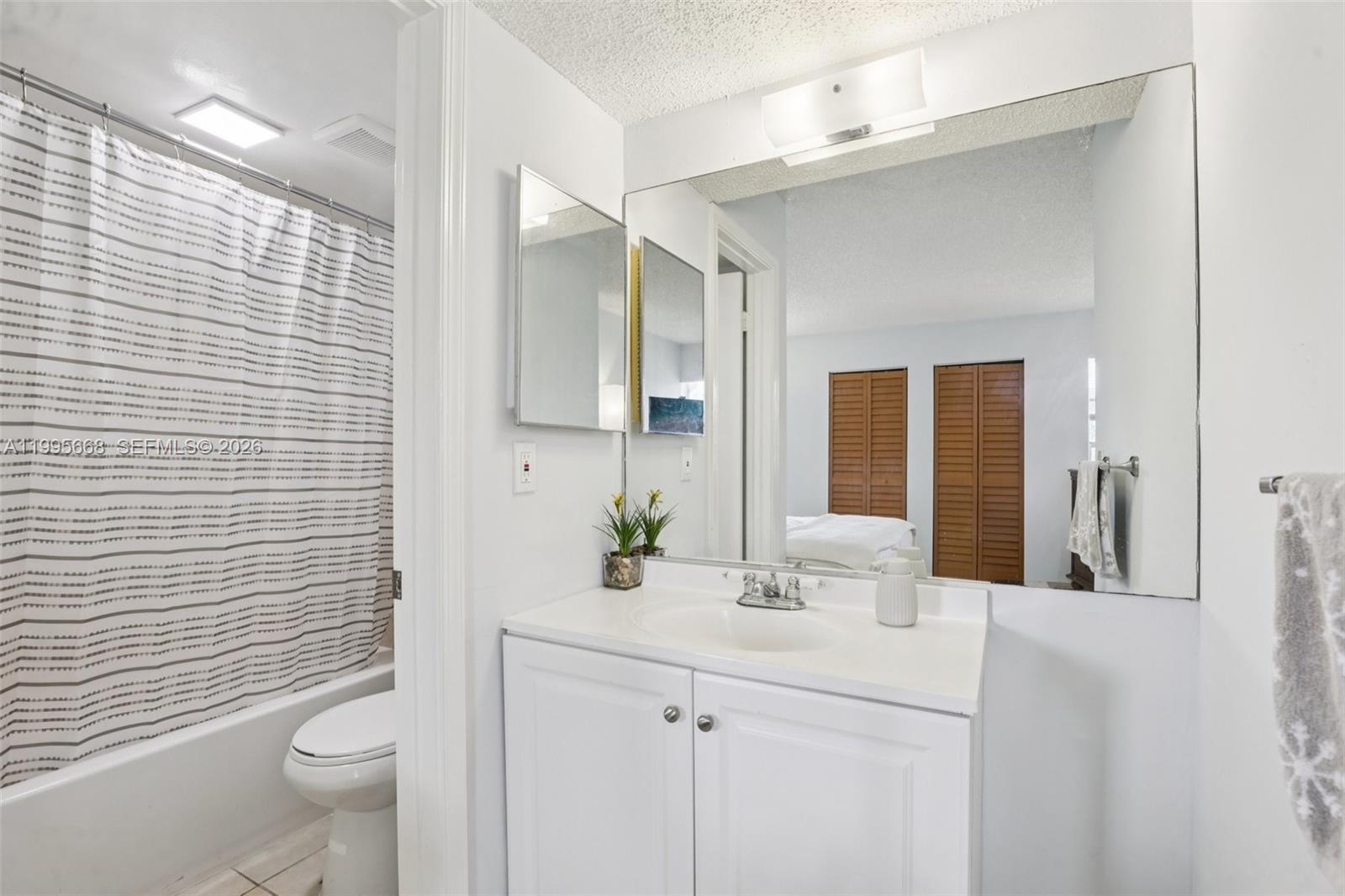 9930 Twin Lakes Dr # L Unit: 7-L