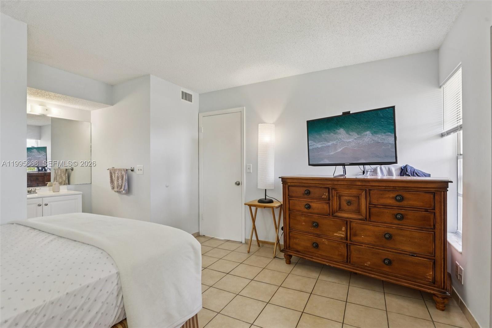 9930 Twin Lakes Dr # L Unit: 7-L