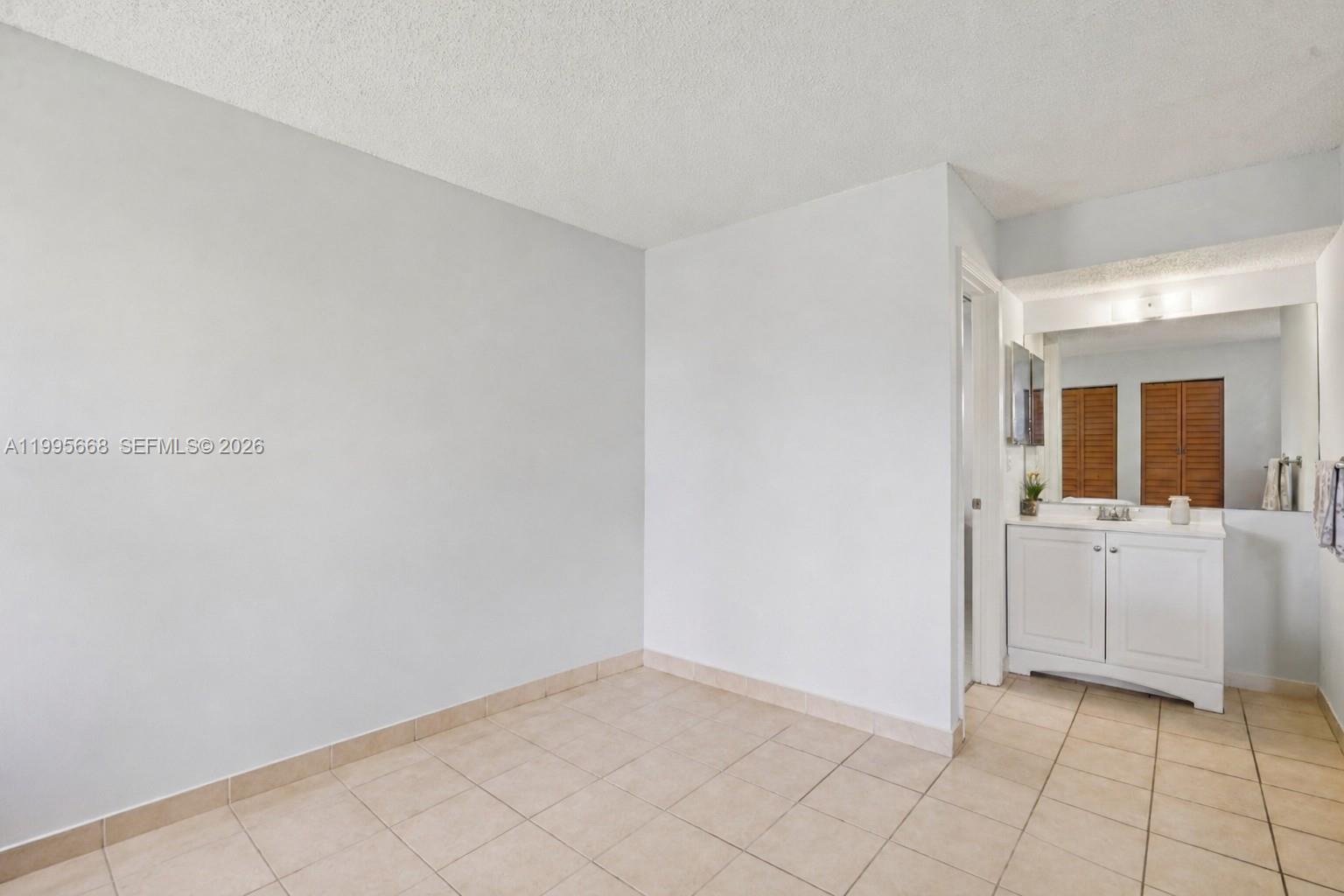 9930 Twin Lakes Dr # L Unit: 7-L