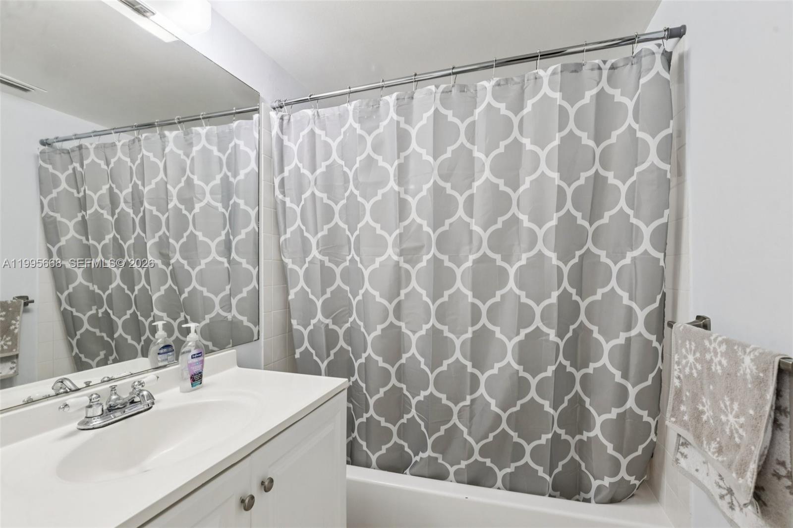 9930 Twin Lakes Dr # L Unit: 7-L